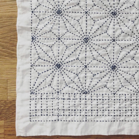Kaku Asanoha pattern by Sashiko Lab stitched on fabric
