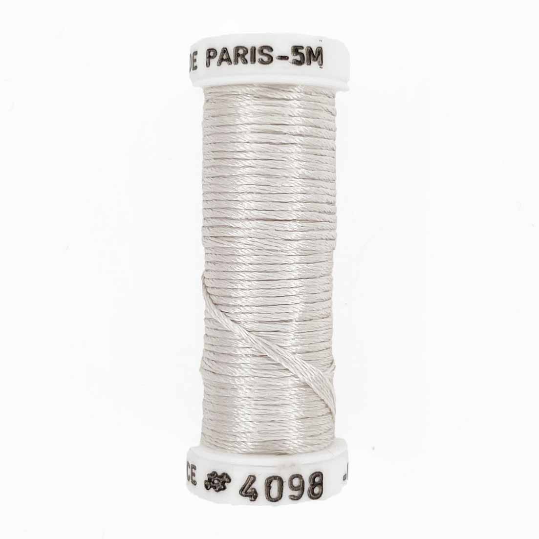 au ver a soie de paris 4098 blanc white silk embroidery thread