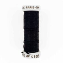au ver a soie de paris 4106 noir black silk embroidery thread
