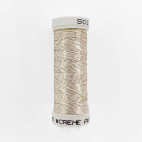 au ver a soie ovale flat silk embroidery thread creme