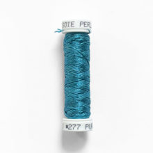 au ver a soie perlee blue silk embroidery thread 277 on spool