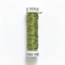 au ver a soie perlee green silk embroidery thread 325 on spool