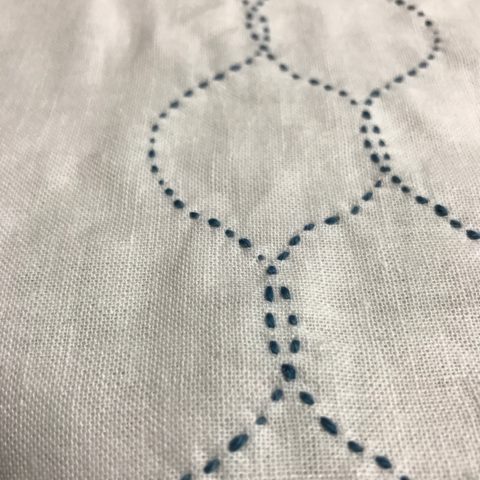 tatewaku overlapping sashiko embroidery stitches by sashiko.lab